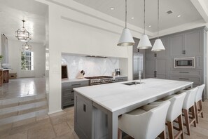 Fridge, microwave, oven, stovetop - PRIVATE BEACH ACCESS-Private Pool-Spectacular Getaway Retreat-5 Bedrooms-Bikes (Rosemary Beach)