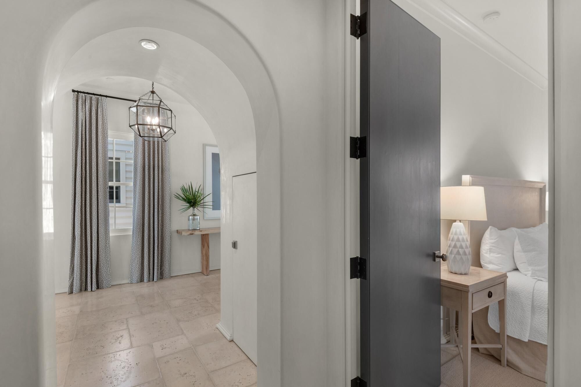 NEWLEY LISTED!!Spectacular Getaway Retreat-Sophisticated Charm-5 Bedrooms-Bikes