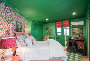 1 habitación, tabla de planchar con plancha, cuna de viaje y wifi 