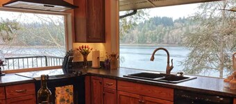 Oyster beach apartment+Relaxing views in Hamersley inlet