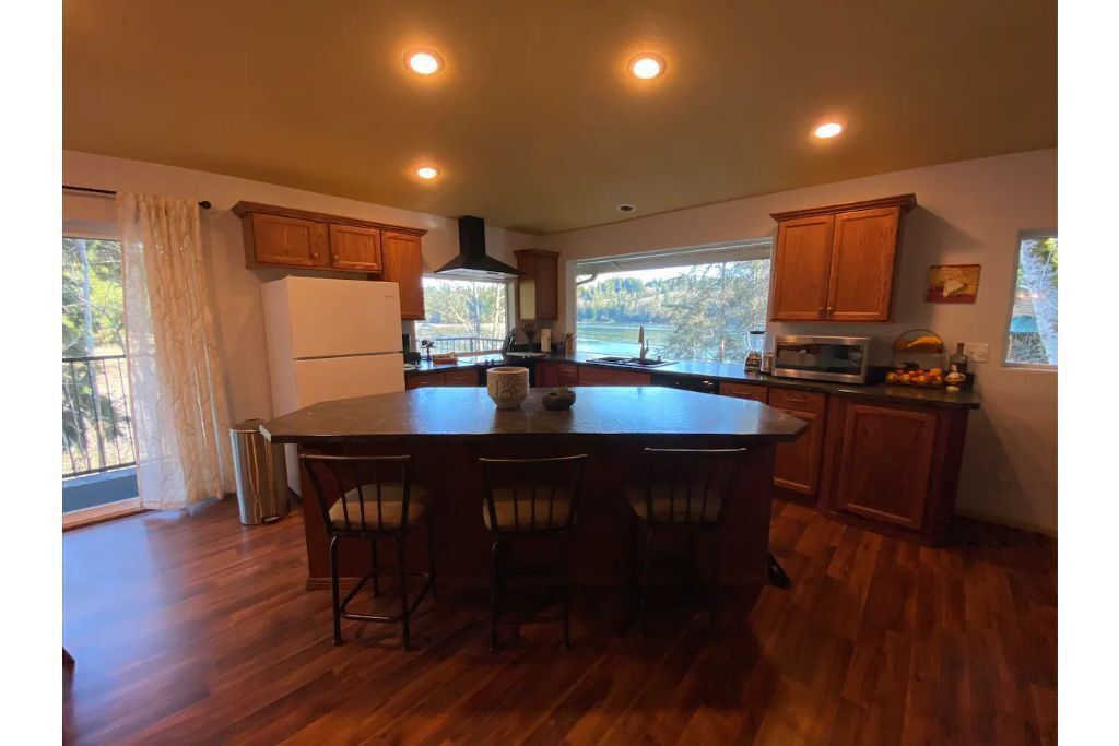 Oyster beach apartment+Relaxing views in Hamersley inlet