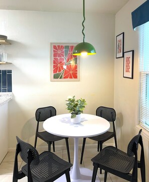 Dining - Vintage Casita 2 Bedroom, Pet Friendly! (Twin Falls)