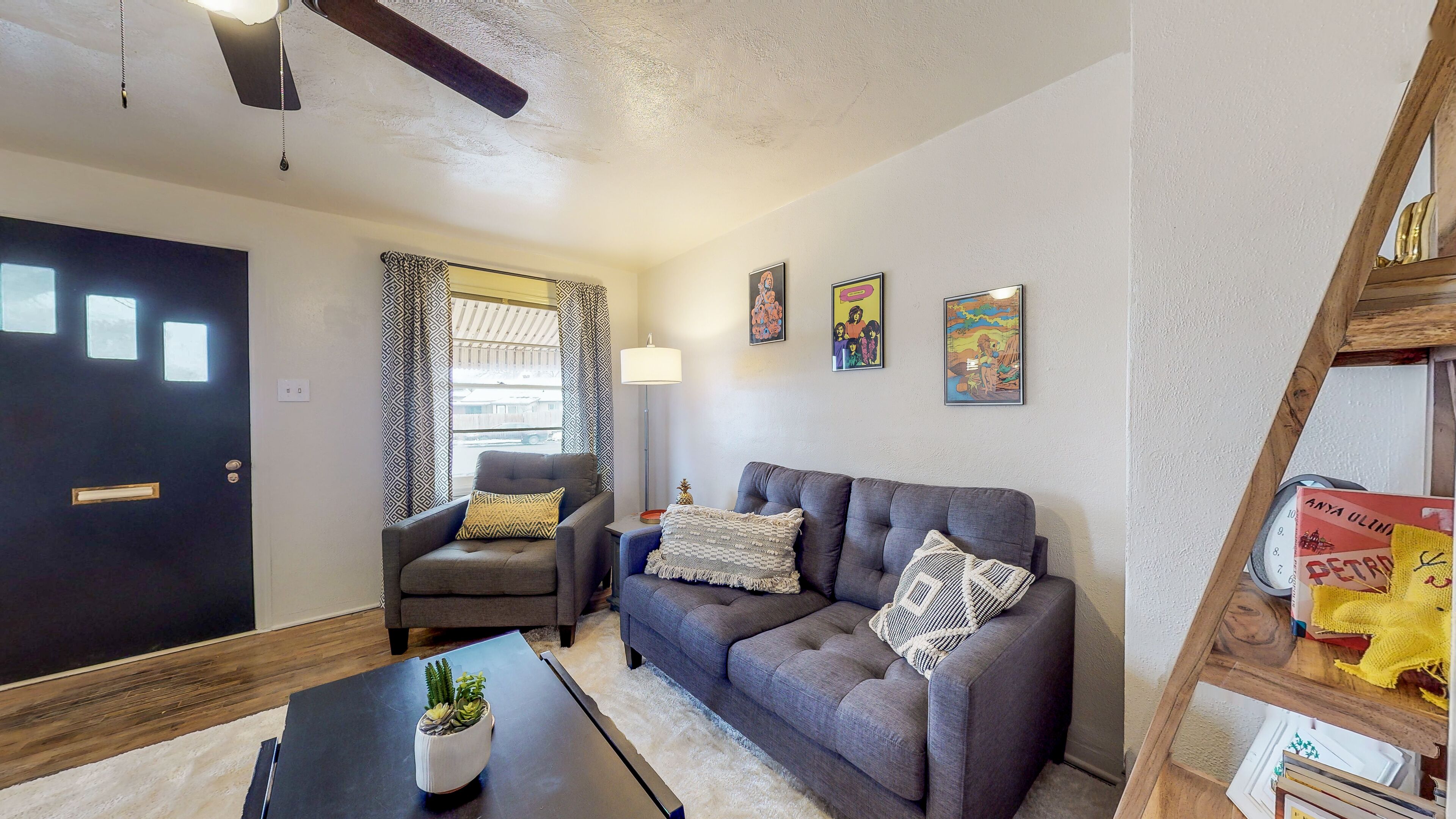 Book Today! 2 BDR, Pet Friendly, A/C, W/D, Garage