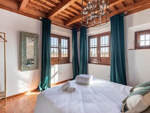 2 camere, ferro/asse da stiro, Wi-Fi gratuito, lenzuola