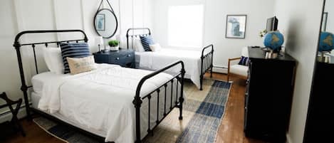 2 bedrooms, desk, iron/ironing board, travel cot