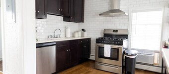 Parsonage and Main Street Suite - Millpond Inn