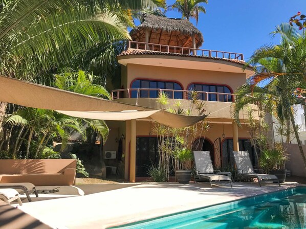 Outdoor pool, a heated pool