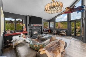 TV, fireplace, offices - Above It All (Crested Butte)