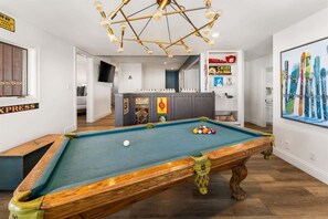 Spielezimmer