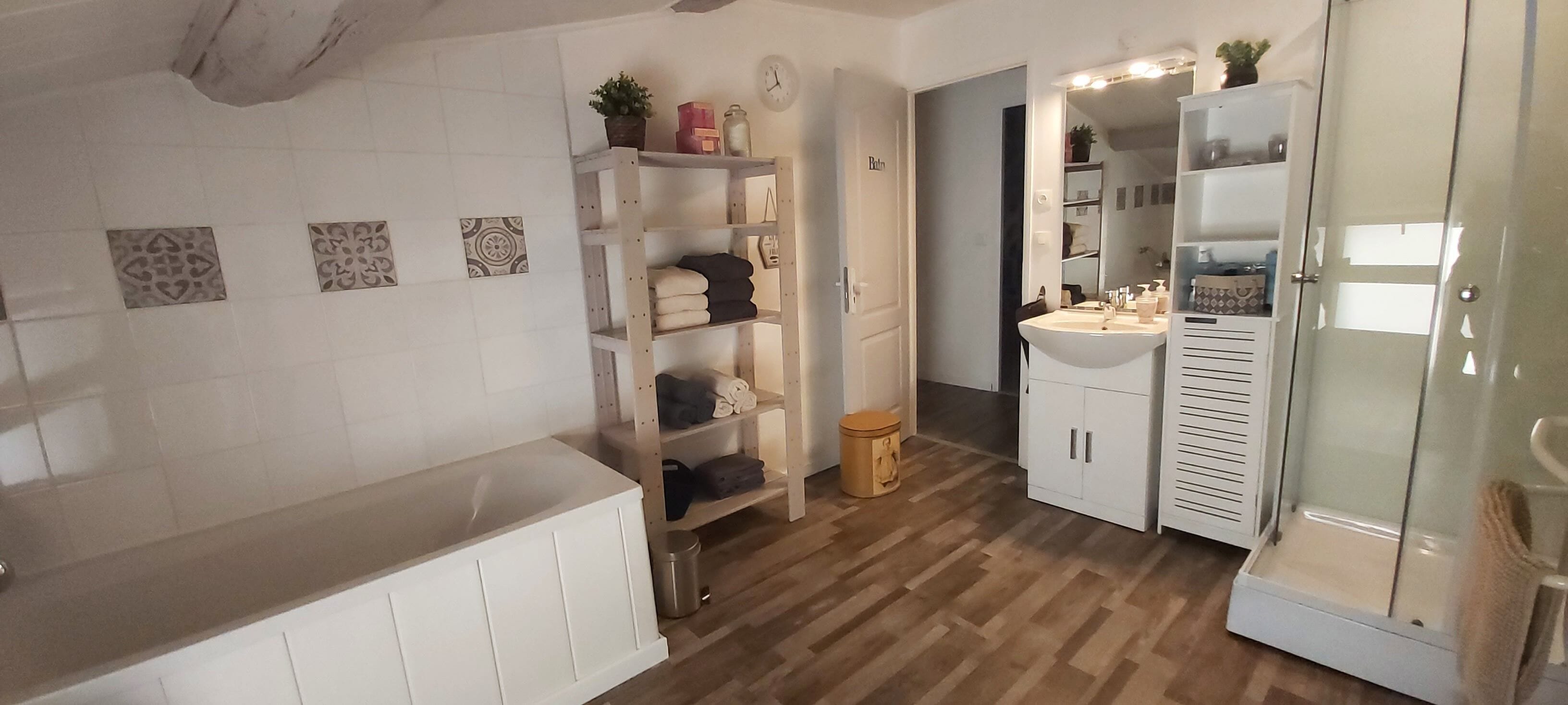 Loft Refait à Neuf Dans une Ancienne Maison de Village