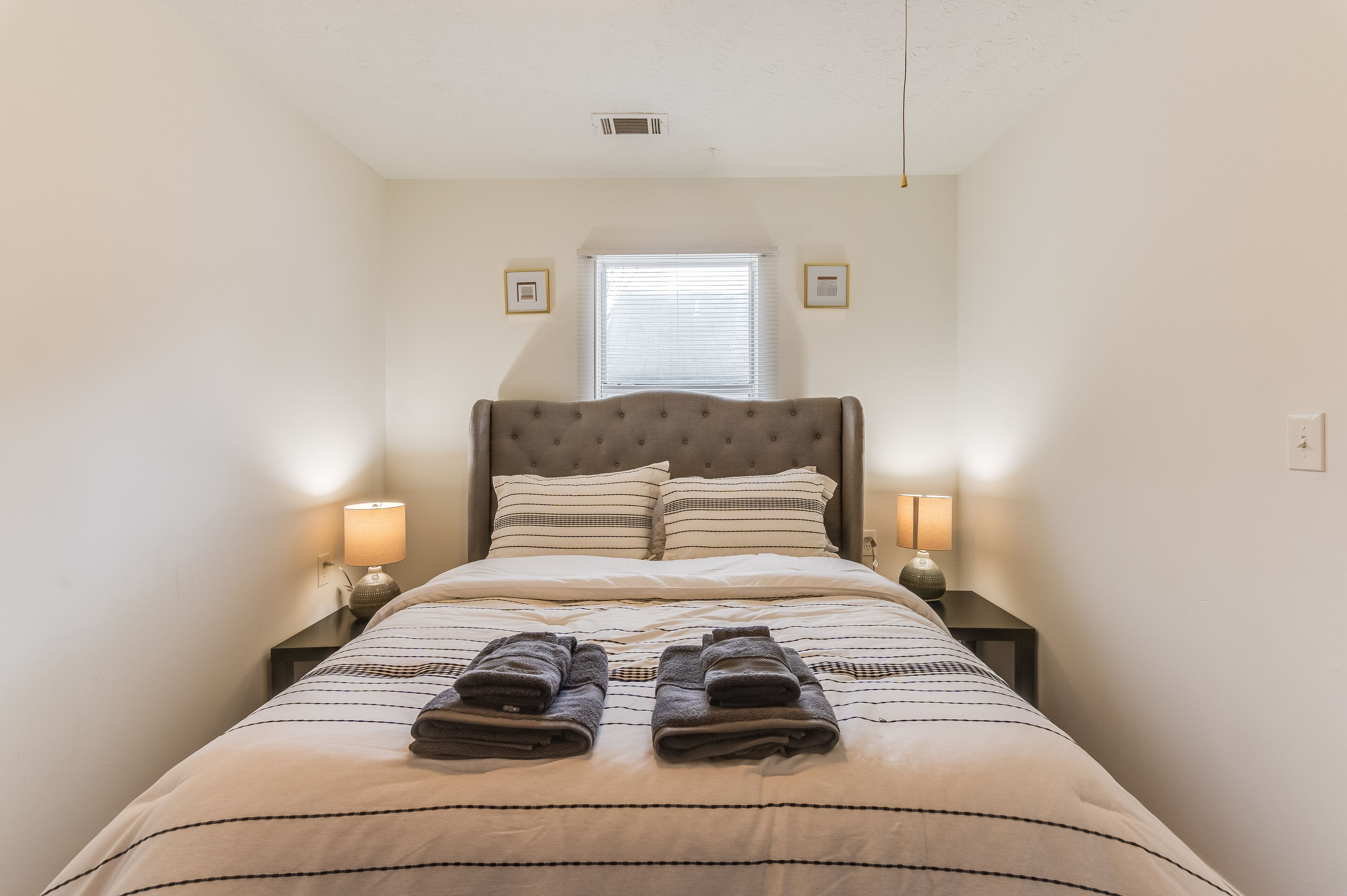 3 室のベッドルーム、WiFi