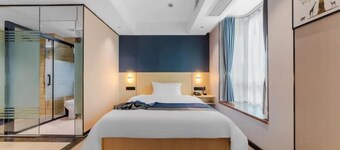 Xiangju Business Hotel (Qingyuan Gulongxia Meilin Plaza)