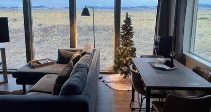 lturas 2: New Modern 2BR Cabin, Big Windows for Big Mountain Views