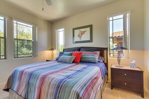 2 bedrooms, desk, iron/ironing board, Internet - Work or Play! Resort-Style Scottsdale Retreat (Scottsdale)
