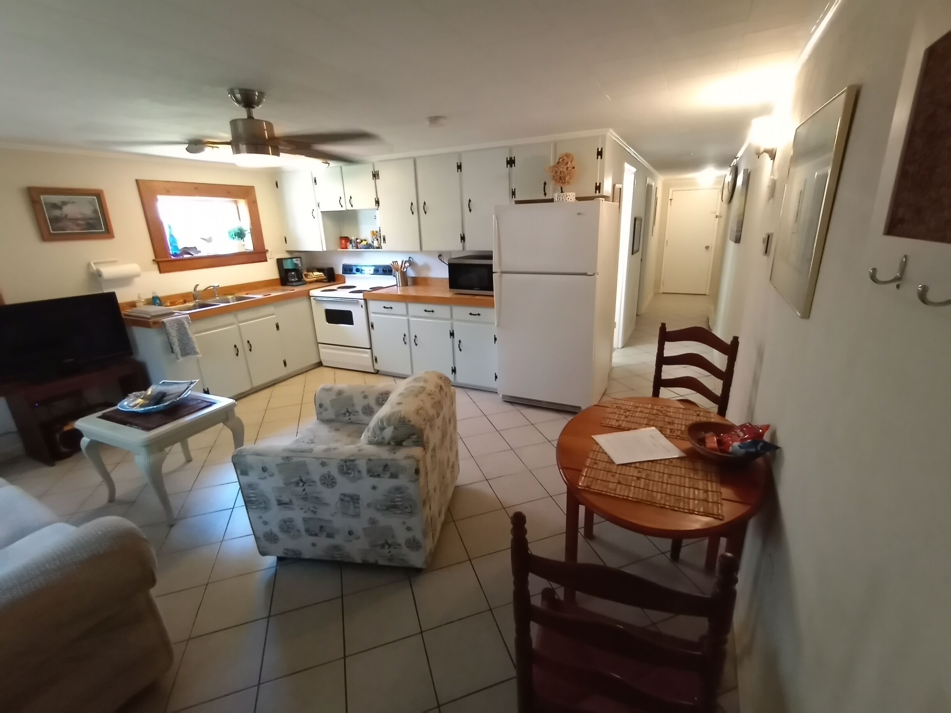 SunFun Cottage  Avalon Dr,