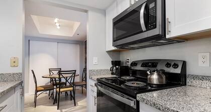 New! Remodeled Ski & Hiking Retreat - 5 min from resort!