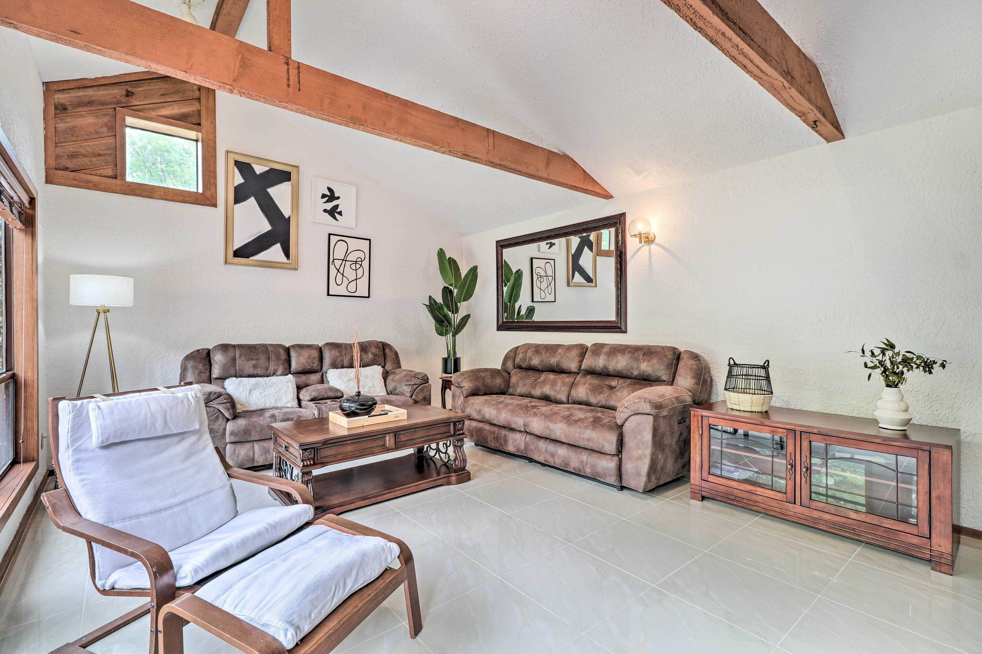 Bright Bryan Home w/ Spacious Yard & Deck!