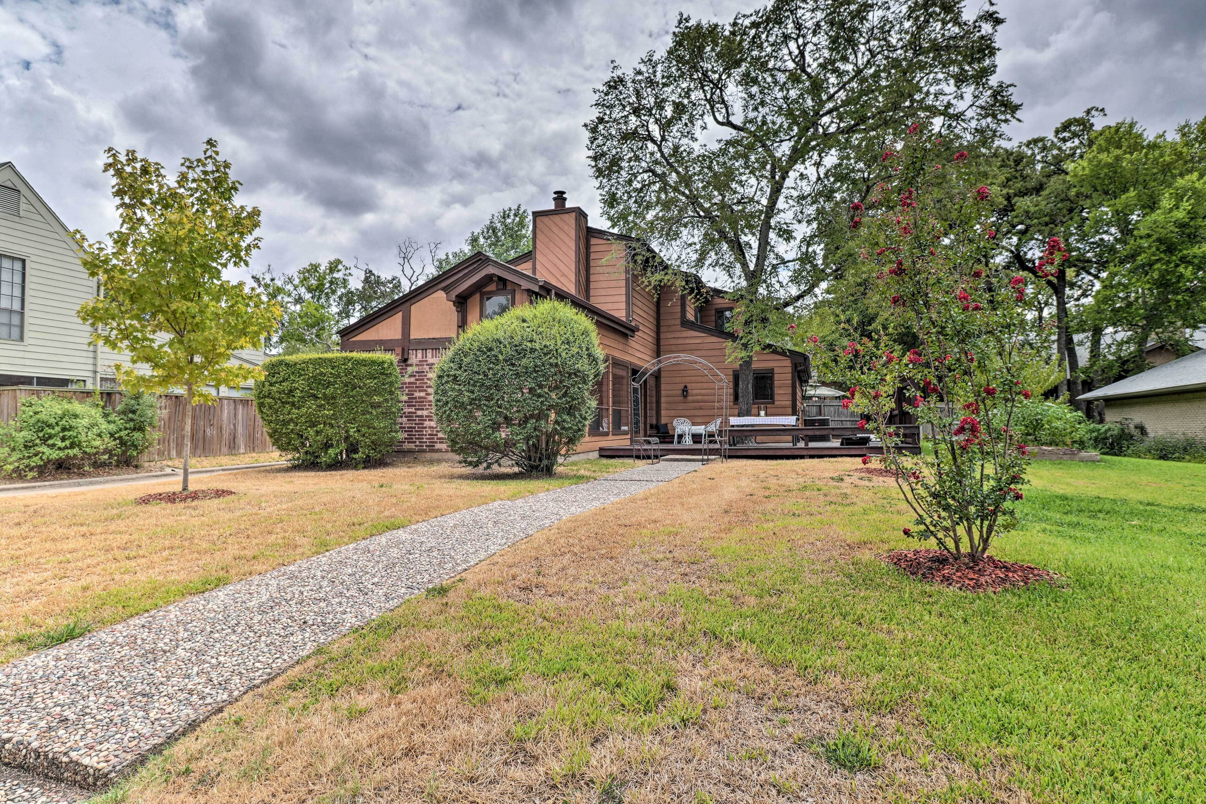 Bright Bryan Home w/ Spacious Yard & Deck!