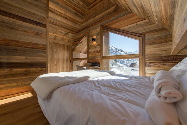 4 bedrooms, free WiFi