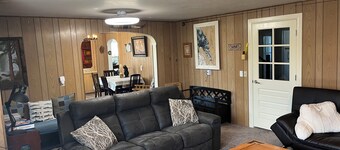 1950’s Family Ranch House - A Uintah Basin Recreational Gateway