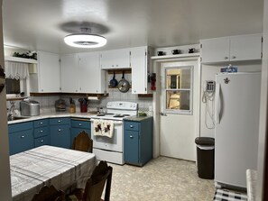 Fridge, microwave, oven, stovetop - 1950’s Family Ranch House - A Uintah Basin Recreational Gateway (Tridell)