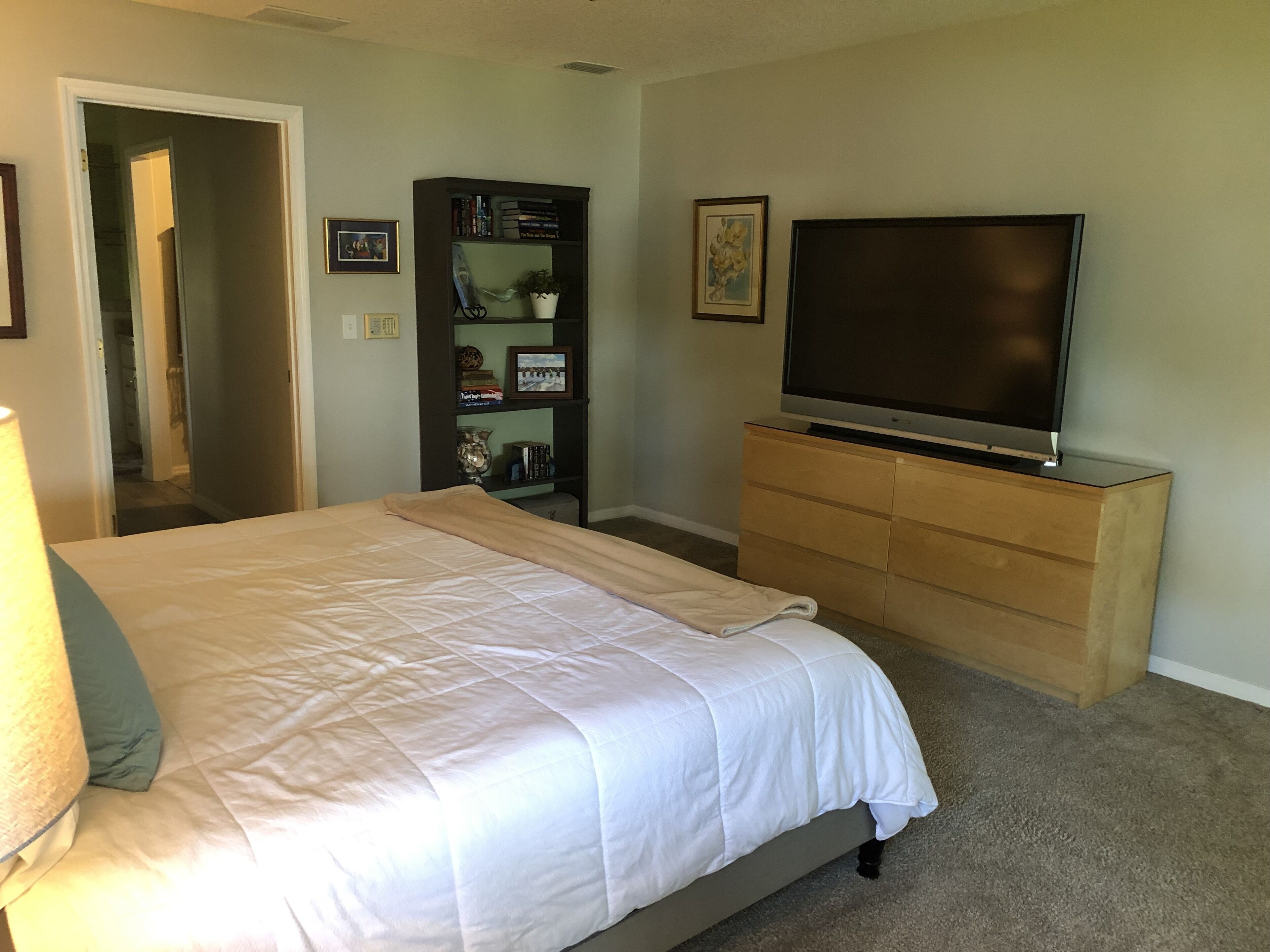 Estate Home on beautiful Melrose Bay