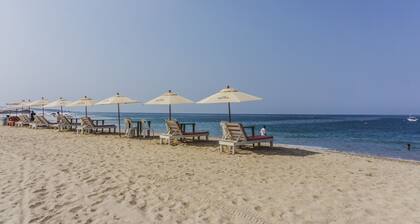 Nomad Beach House - Hostel