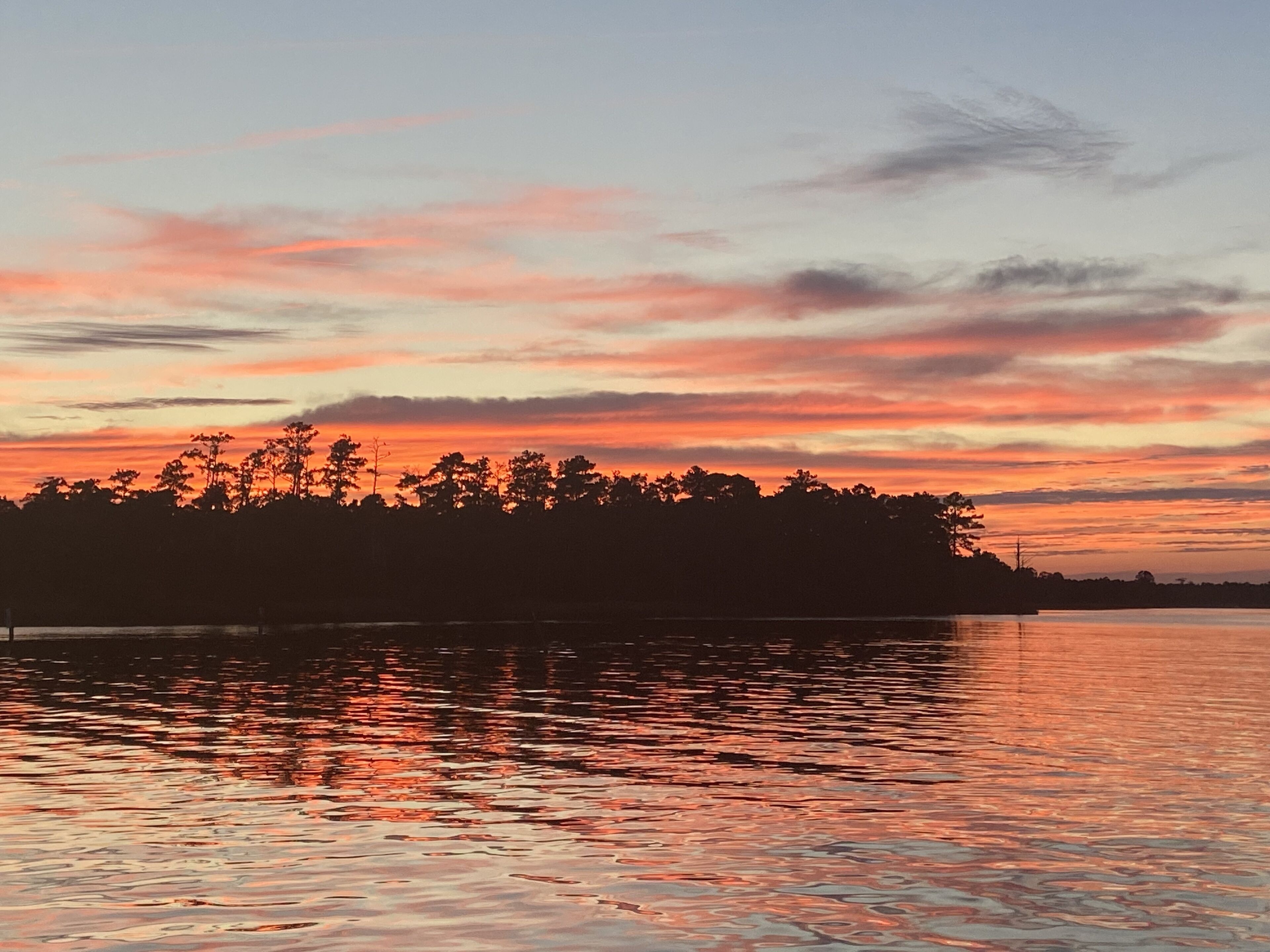 Quiet get away with gorgeous views and a ton of amenities!