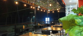 Mel's Inn Manado