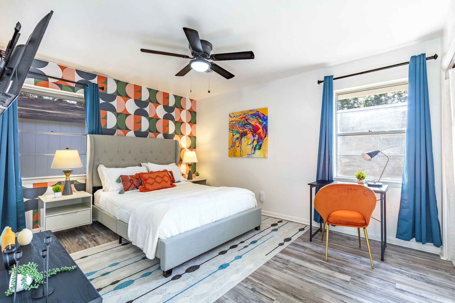 Beautiful Game & Movie Room | 5 mi AT&T Stadium | Six Flags | 5 Rooms Total!