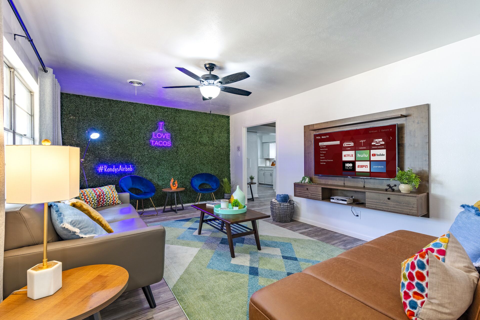 Beautiful Game & Movie Room | 5 mi AT&T Stadium | Six Flags | 5 Rooms Total!