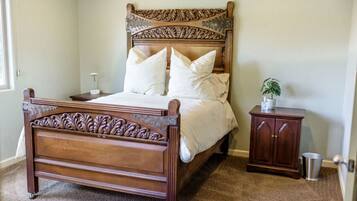 2 bedrooms, bed sheets