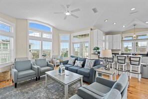 Smart TV, fireplace, offices - Sea Palms - Steps to the beach, 360 Views (St. Augustine)