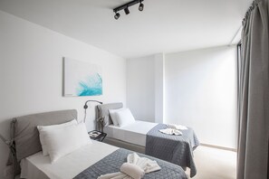 5 chambres, fer et planche à repasser, accès Internet, draps fournis