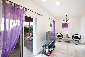 Interior - The Complete Guide to Renting Your Exclusive Holiday Villa in Protaras with Private Pool and Close to the Beach (Protaras)