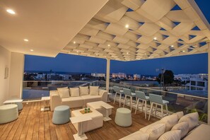 Property grounds - 5 Star Villa Holiday in Protaras with Private Pool, Protaras Villa 1583 (Paralimni)