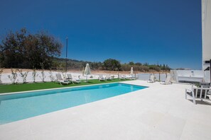 Beheizter Pool