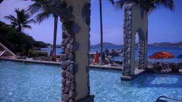 Piscine extérieure, piscine chauffée