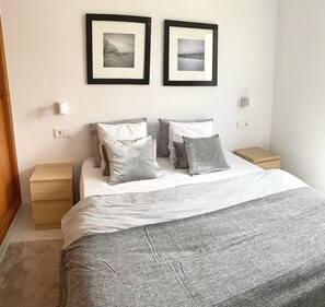 1 bedroom, iron/ironing board, free WiFi, bed sheets - Strandnahe, Moderne Wohnung mit Balkon und Pool für 2 (Port de Pollensa)
