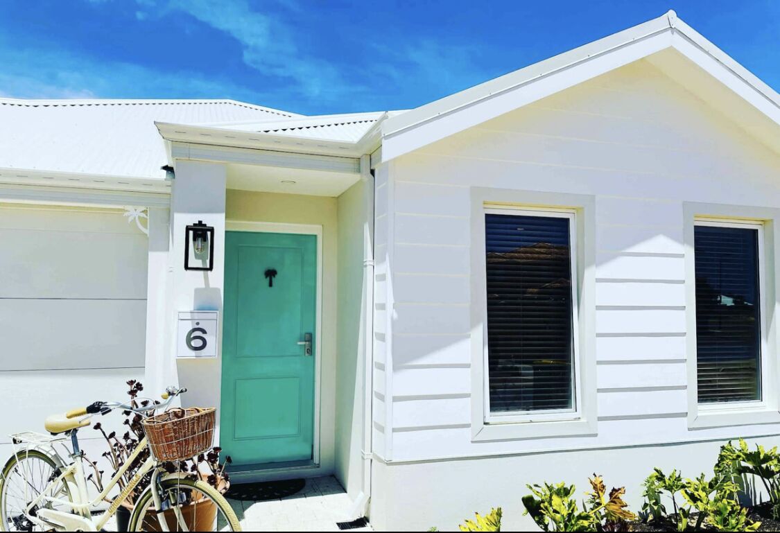 Stylish coastal property in walking distance to the beach