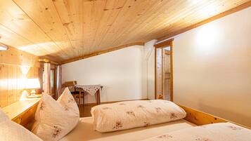 1 camera, Wi-Fi gratuito, lenzuola