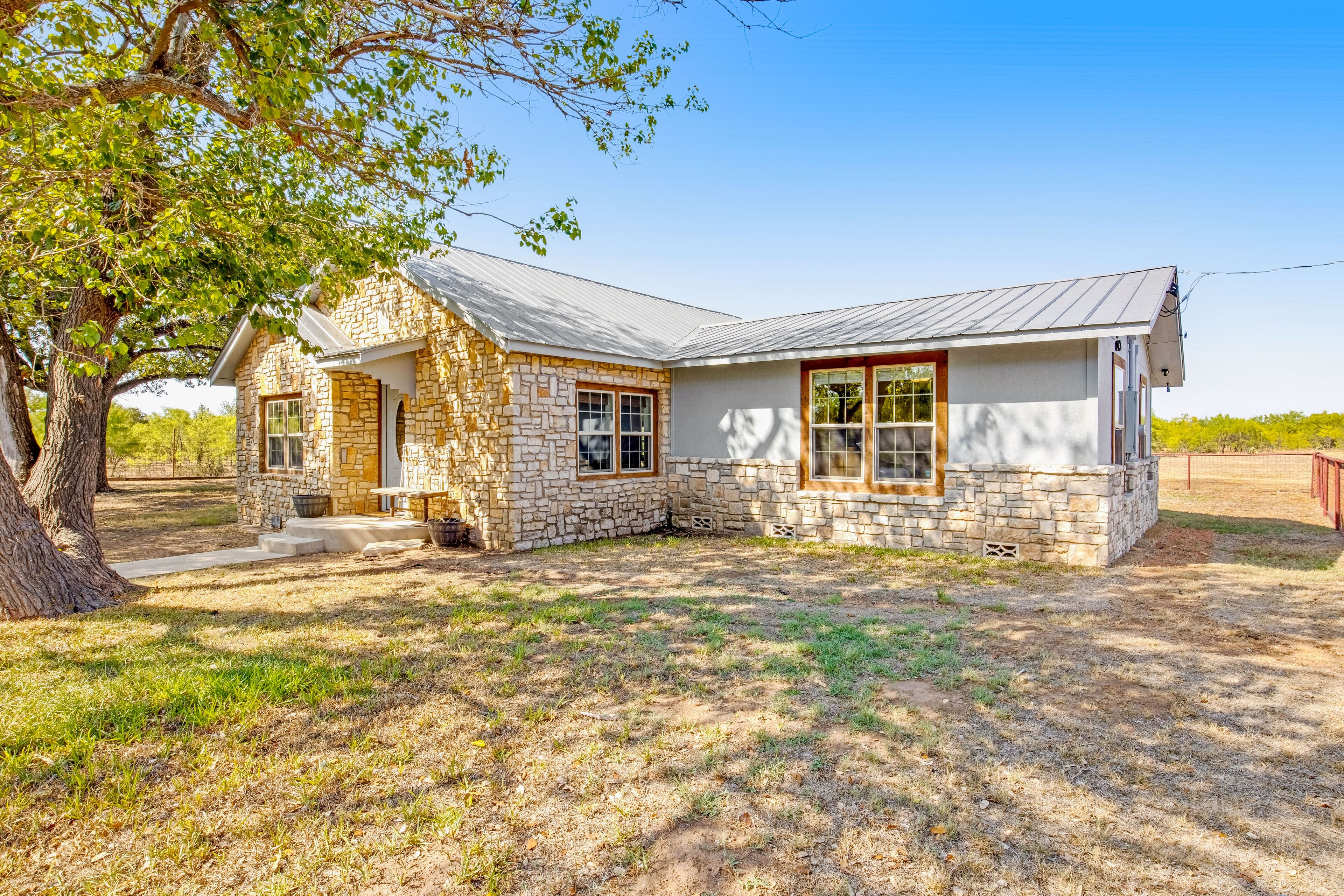 Remodeled home with large fenced yard & central AC - drive minutes to wineries