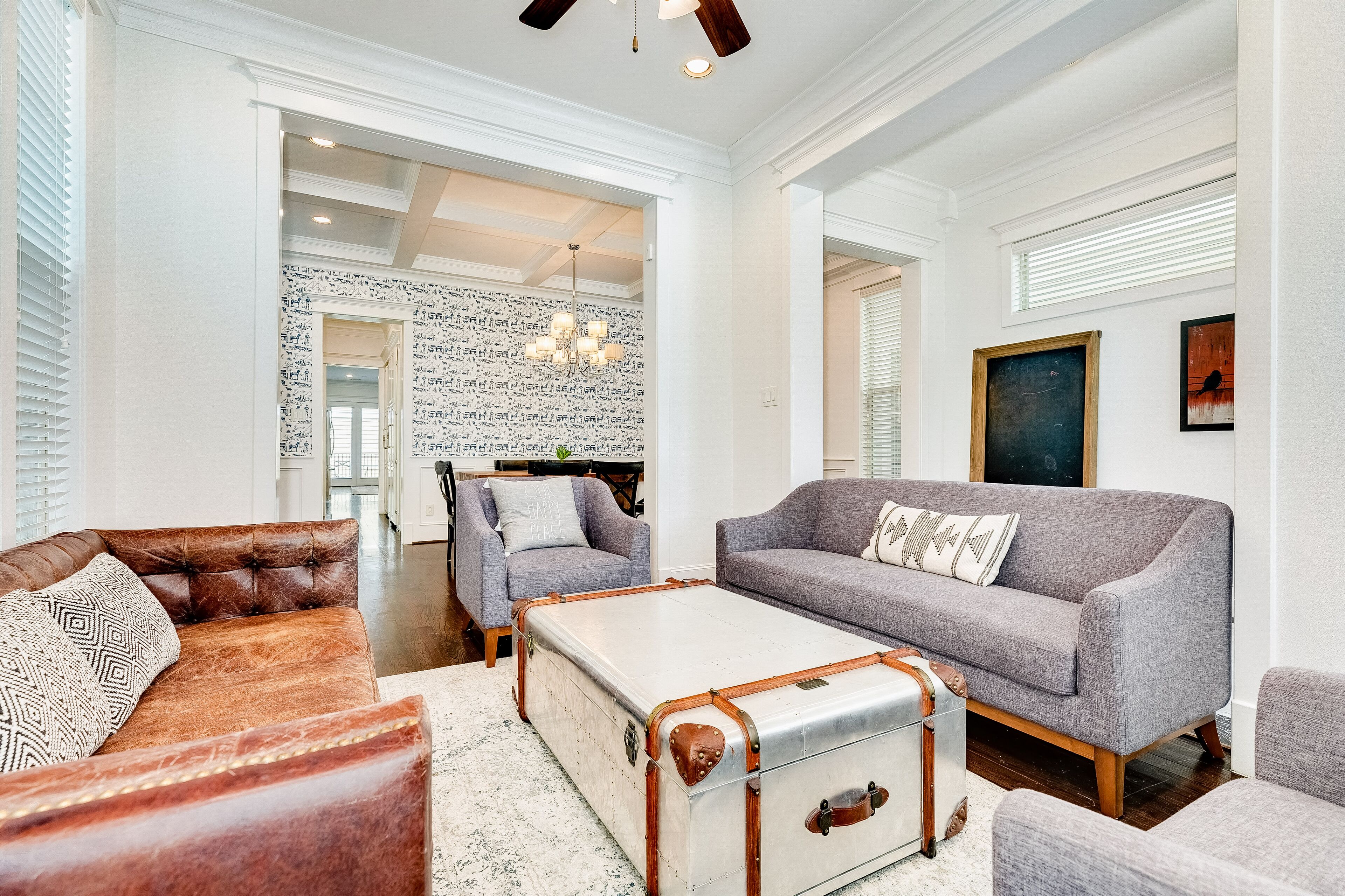 Stylish, two-story townhouse with enclosed yard, washer/dryer, & AC