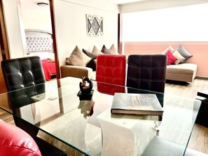 Familienapartment, 2 Schlafzimmer (8 pax with sofa bed) | Wohnbereich