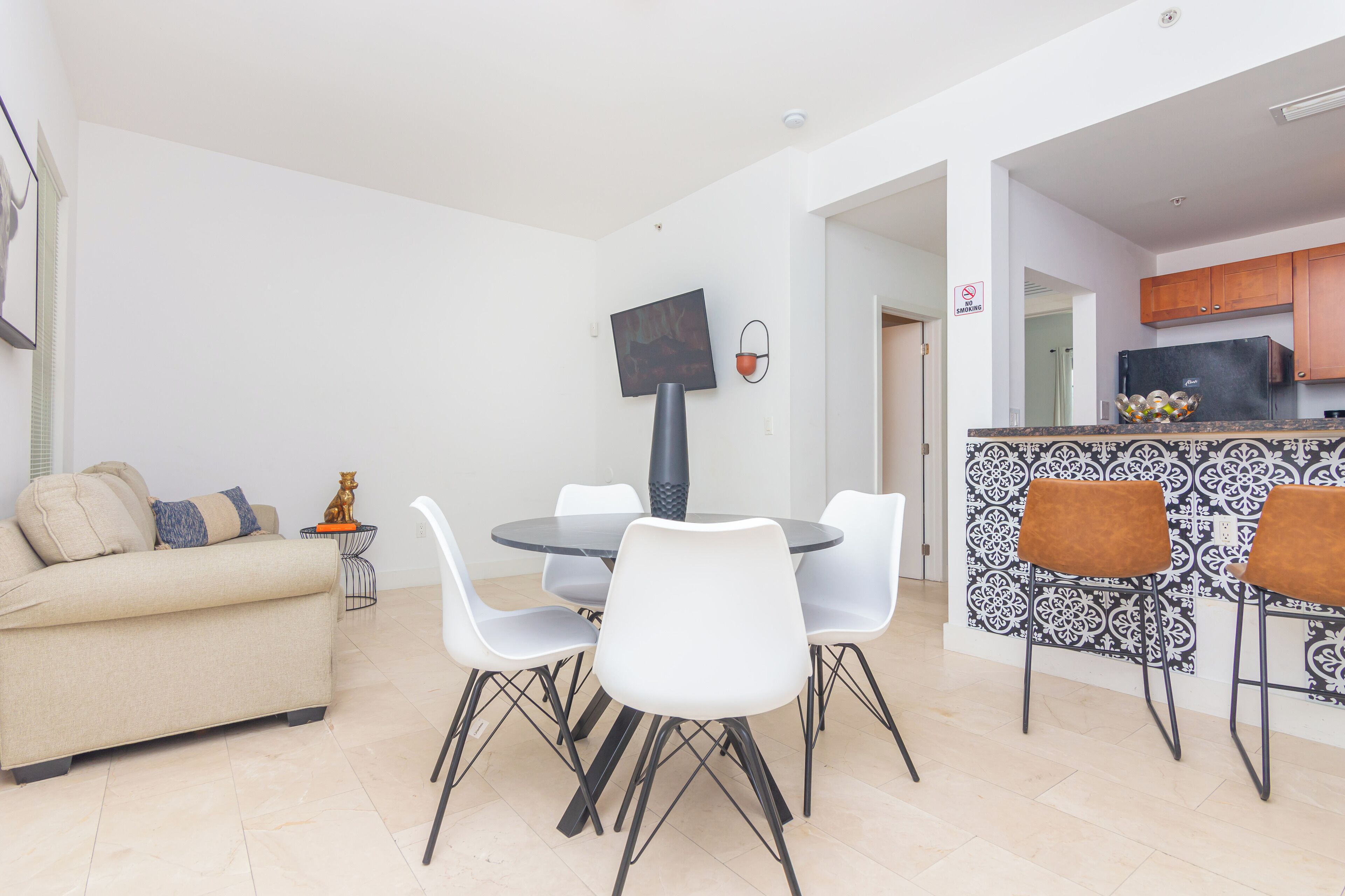 Miami Downtown 1 Bedroom Apartment - 5 minutes to Wynwood - 10 minutes to Beach