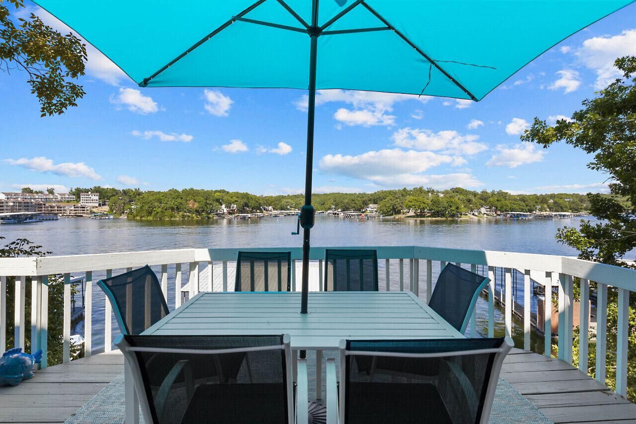 Bayview Paradise! - Waterfront Lake House with Private Dock!