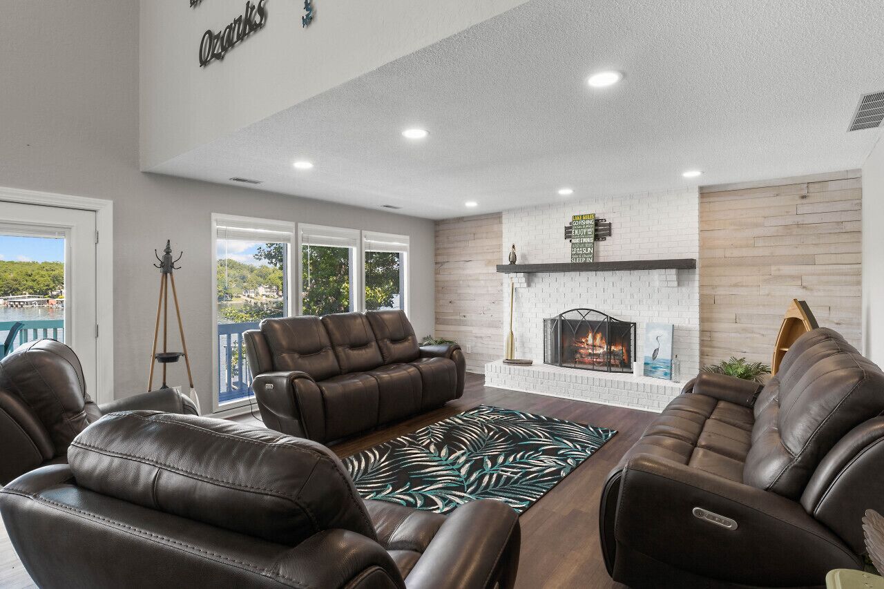 Bayview Paradise! - Waterfront Lake House with Private Dock!