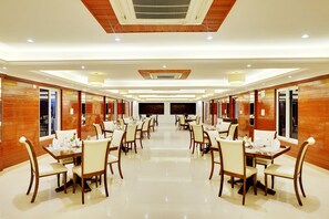 Restaurant - The Liverpool Blue Hotel (Bengaluru)