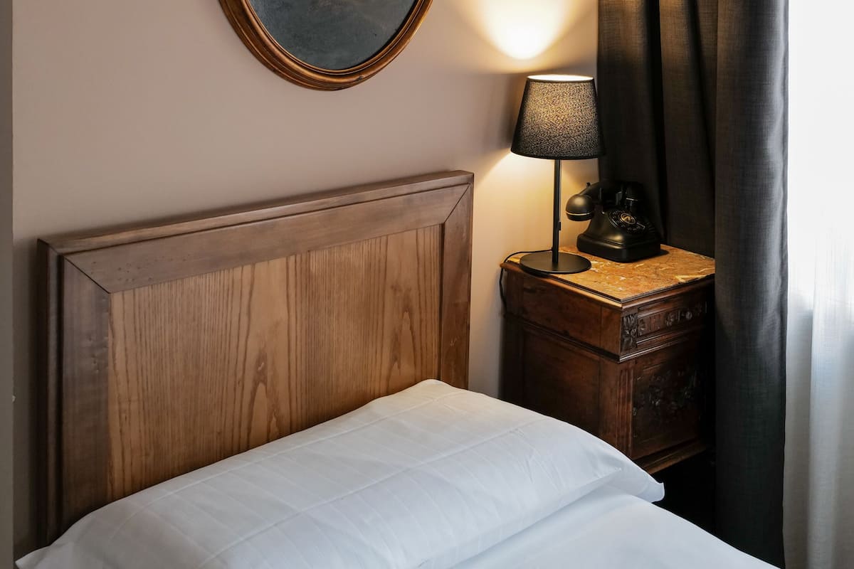 Camera singola | 1 camera, biancheria da letto di alta qualità, copriletto in piuma