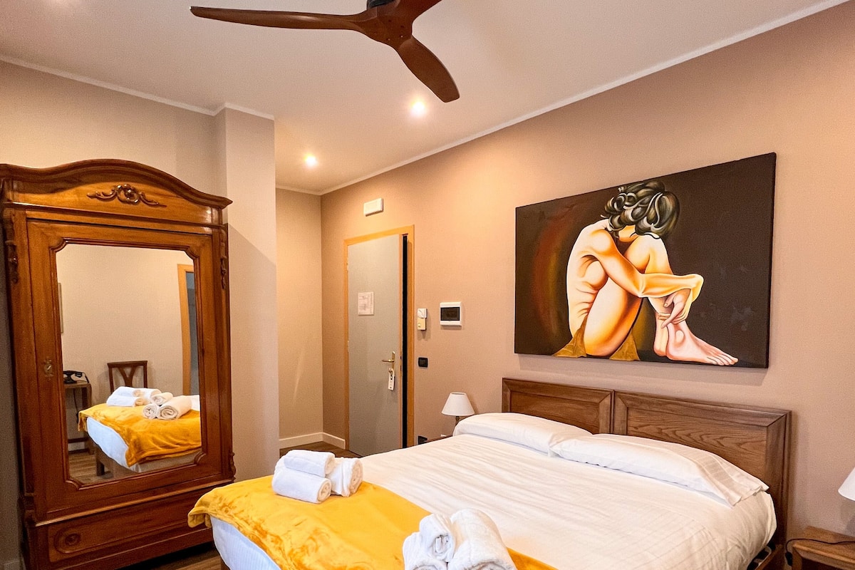 Camera Superior con letto matrimoniale o 2 letti singoli | 1 camera, biancheria da letto di alta qualità, copriletto in piuma